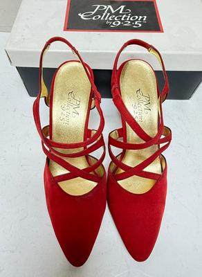 Sale Photo Thumbnail #226: In good used condition, except for one shoe needing the heel end of the footbed glued back down.