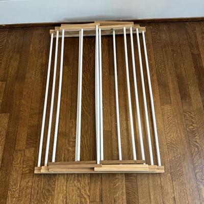 Laundry, Sewing/Buttons and Tidy Helpers! Incl Sharper Image & Shark (B1-BM)