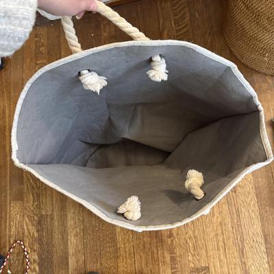 Laundry, Sewing/Buttons and Tidy Helpers! Incl Sharper Image & Shark (B1-BM)