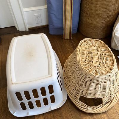 Laundry, Sewing/Buttons and Tidy Helpers! Incl Sharper Image & Shark (B1-BM)