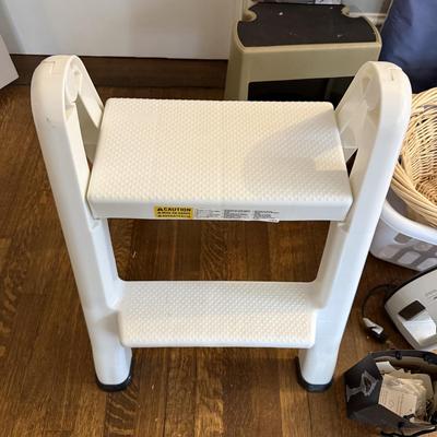 Laundry, Sewing/Buttons and Tidy Helpers! Incl Sharper Image & Shark (B1-BM)