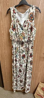 Sale Photo Thumbnail #262: In good used condition.