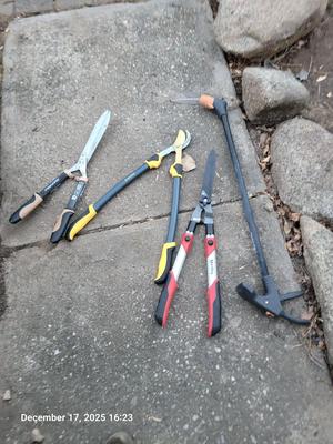 Sale Photo Thumbnail #42: As pictured