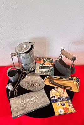 VINTAGE KITCHEN ITEMS