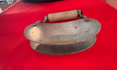 VINTAGE KITCHEN ITEMS