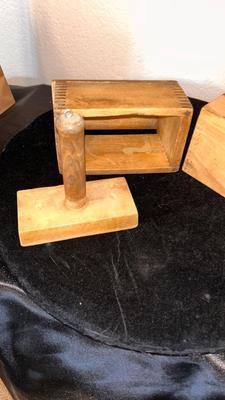 VTG BUTTER PRESS MOLDS