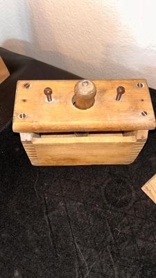 VTG BUTTER PRESS MOLDS