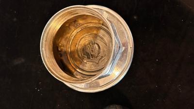 CHRYSLER HUB CAPS AND SHIFTER KNOB BALL