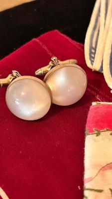 CUFF LINKS, HANDKERCHIEFS, TIE CLIPS