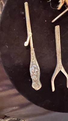 ANTIQUE BARBER TOOLS AND SALON ITEMS