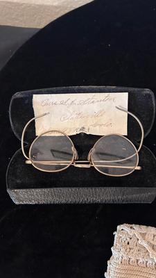 FULVUE 10KGF ANTIQUE EYEGLASSES AND UNMARKED PAIR