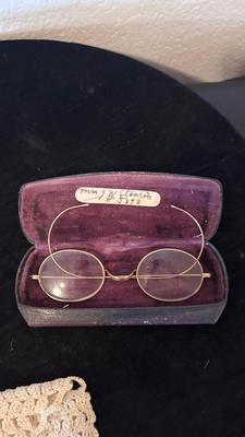 FULVUE 10KGF ANTIQUE EYEGLASSES AND UNMARKED PAIR