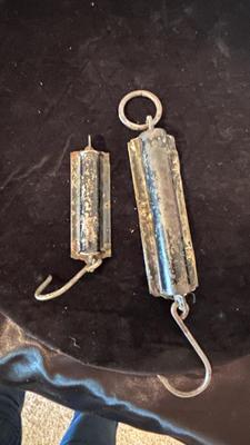 OLD HANGING SCALES AND ARM AND HAMMER BIRD OF AMERICA CARDS