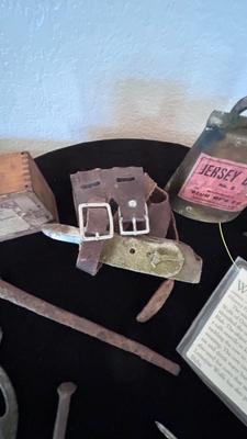 ANTIQUE CALF WEENING NOSE PIECE, COPPER ALLOY TUDOR BUCKLE /HARNESS PIECE AND OTHER LIKE ITEMS