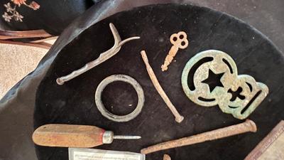 ANTIQUE CALF WEENING NOSE PIECE, COPPER ALLOY TUDOR BUCKLE /HARNESS PIECE AND OTHER LIKE ITEMS