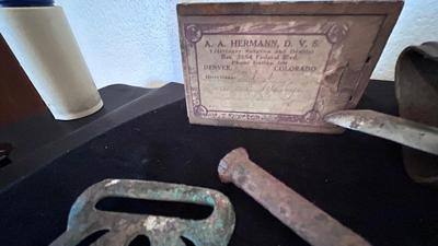 ANTIQUE CALF WEENING NOSE PIECE, COPPER ALLOY TUDOR BUCKLE /HARNESS PIECE AND OTHER LIKE ITEMS