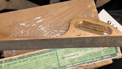 ANTIQUE/VINTAGE WOOD WORKING TOOLS AND STANLEY SOLDERING IRON