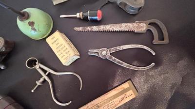 MINIATURE OLD TOOLS