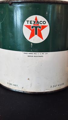 VTG TEXACO GREASE CAN, SINCLAIR & DUTCH BOY CANS PLUS A STICK SHIFT KNOB