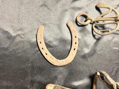 ANTIQUE COWBOY/ARMY HORSE ITEMS