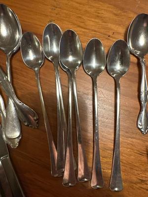 Lot of Mixed Silverplated Flatware