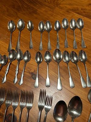 Lot of Mixed Silverplated Flatware