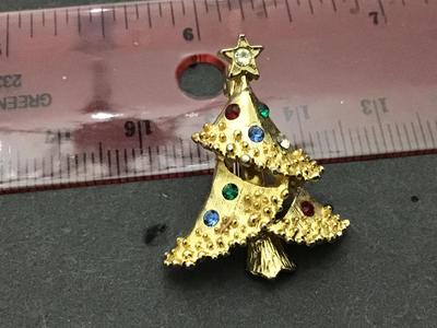 Petite Rhinestone Christmas tree Brooch