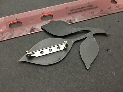 Artsy Metallic Leaf Brooch