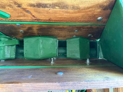 1910 VAN BRUNT HORSE DRAWN SEED DRILL (SOLD BY JOHN DEERE)