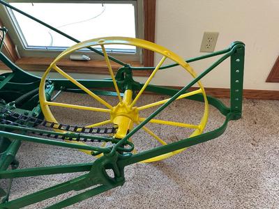 1910 VAN BRUNT HORSE DRAWN SEED DRILL (SOLD BY JOHN DEERE)