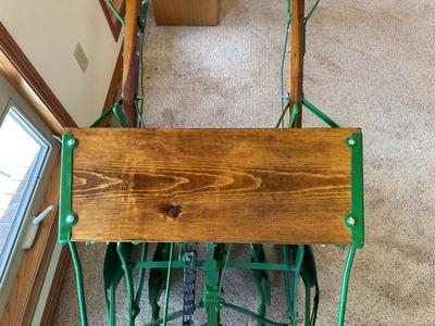 1910 VAN BRUNT HORSE DRAWN SEED DRILL (SOLD BY JOHN DEERE)