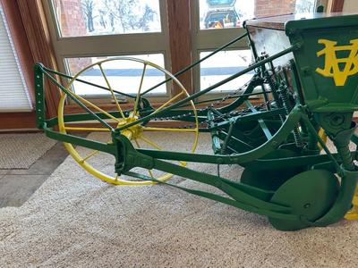 1910 VAN BRUNT HORSE DRAWN SEED DRILL (SOLD BY JOHN DEERE)