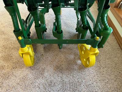 1910 VAN BRUNT HORSE DRAWN SEED DRILL (SOLD BY JOHN DEERE)