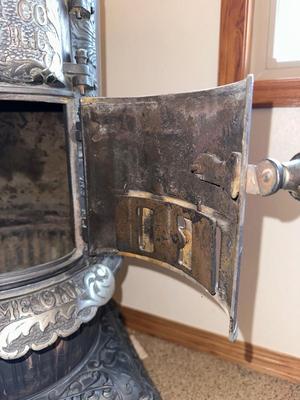 ORNATE CAST IRON PARLOR WOOD BURNING STOVE BY HANNON-EMERY STOVE CO