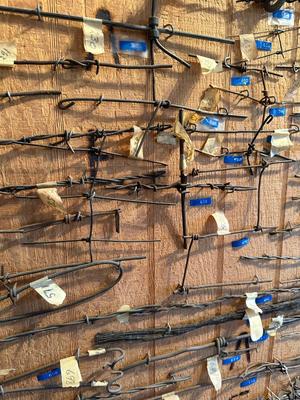 LARGE BARBED WIRE SAMPLE DISPLAY (See description)