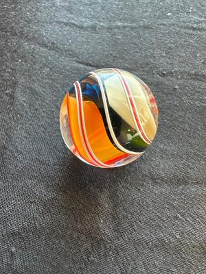 BEAUTIFUL HANDMADE CONTEMPORARY GLASS ART MARBLE