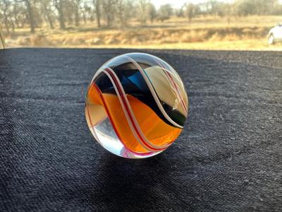 BEAUTIFUL HANDMADE CONTEMPORARY GLASS ART MARBLE