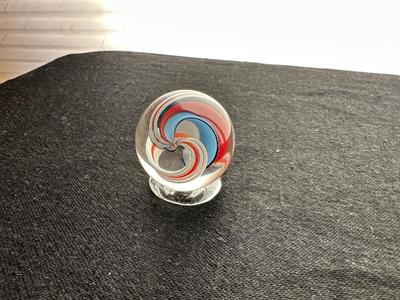 HANDBLOWN MULTICOLORED MARBLE WITH A DYNAMIC SWIRLING DESIGN