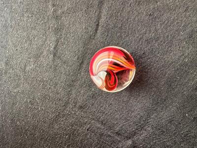 ALLURING MULTICOLORED MARBLE WITH RIBBON SWIRLS