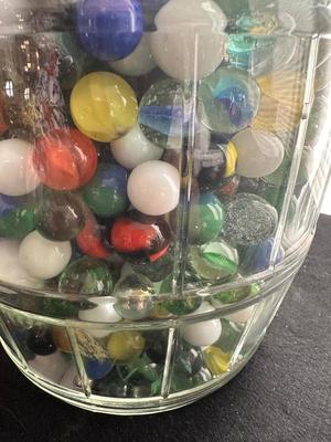 LARGE JAR OF MISC MARBLES