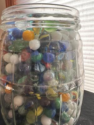 LARGE JAR OF MISC MARBLES