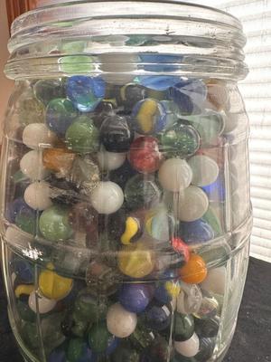 LARGE JAR OF MISC MARBLES
