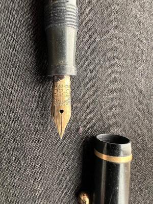 2 SHEAFFER FOUNTAIN PENS AND EXTRA TIPS