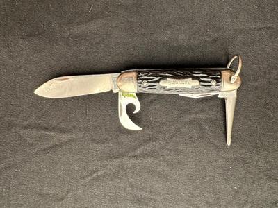 4 FOLDING POCKET KNIVES