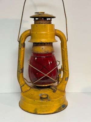 DIETZ NO 8 AIR PILOT OIL LANTERN