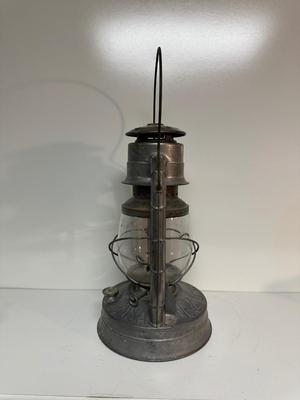 DIETZ NO 2 D-LITE OIL LANTERN