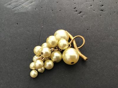Vintage Grape Cluster Brooch