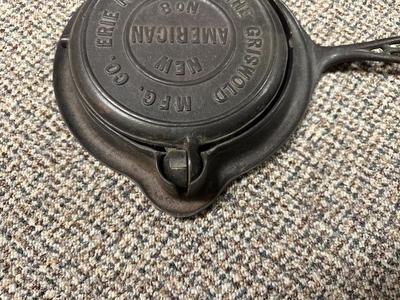 GRISWOLD NO 8 CAST IRON WAFFLE MAKER