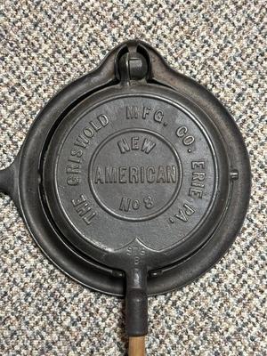 GRISWOLD NO 8 CAST IRON WAFFLE MAKER