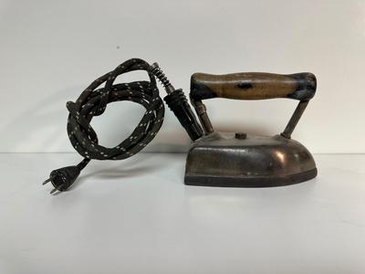 WAGNER METAL FAN AND A STERLING SERVICE CLOTHES IRON